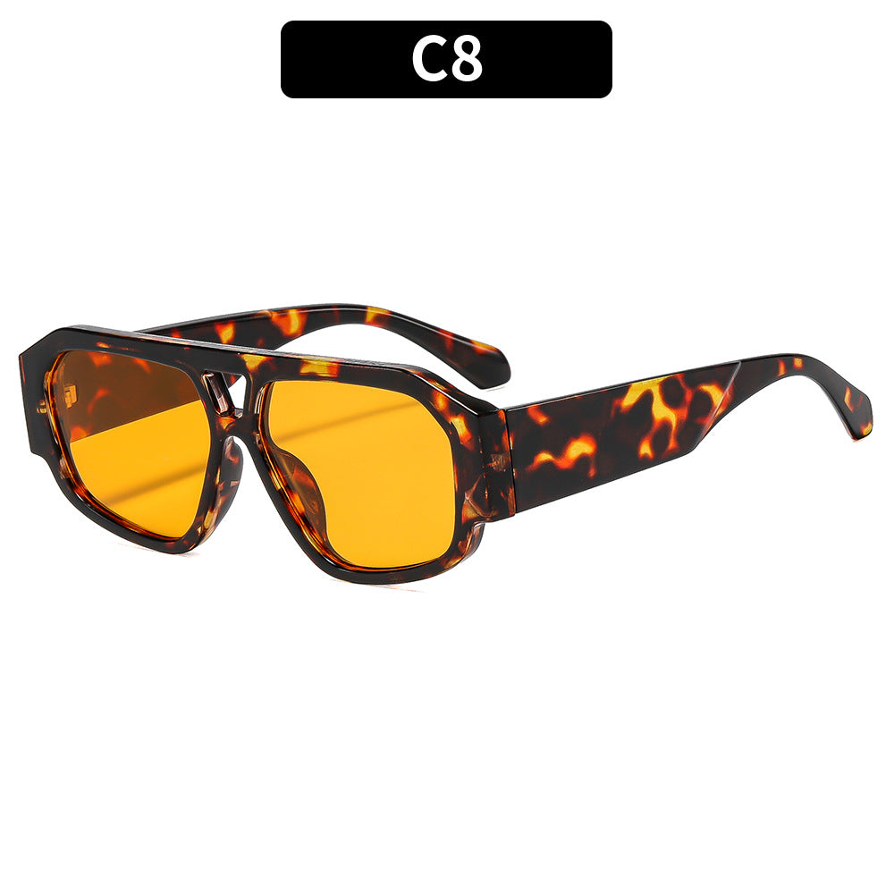 Bold Geometric Shield Sunglasses  1787664388