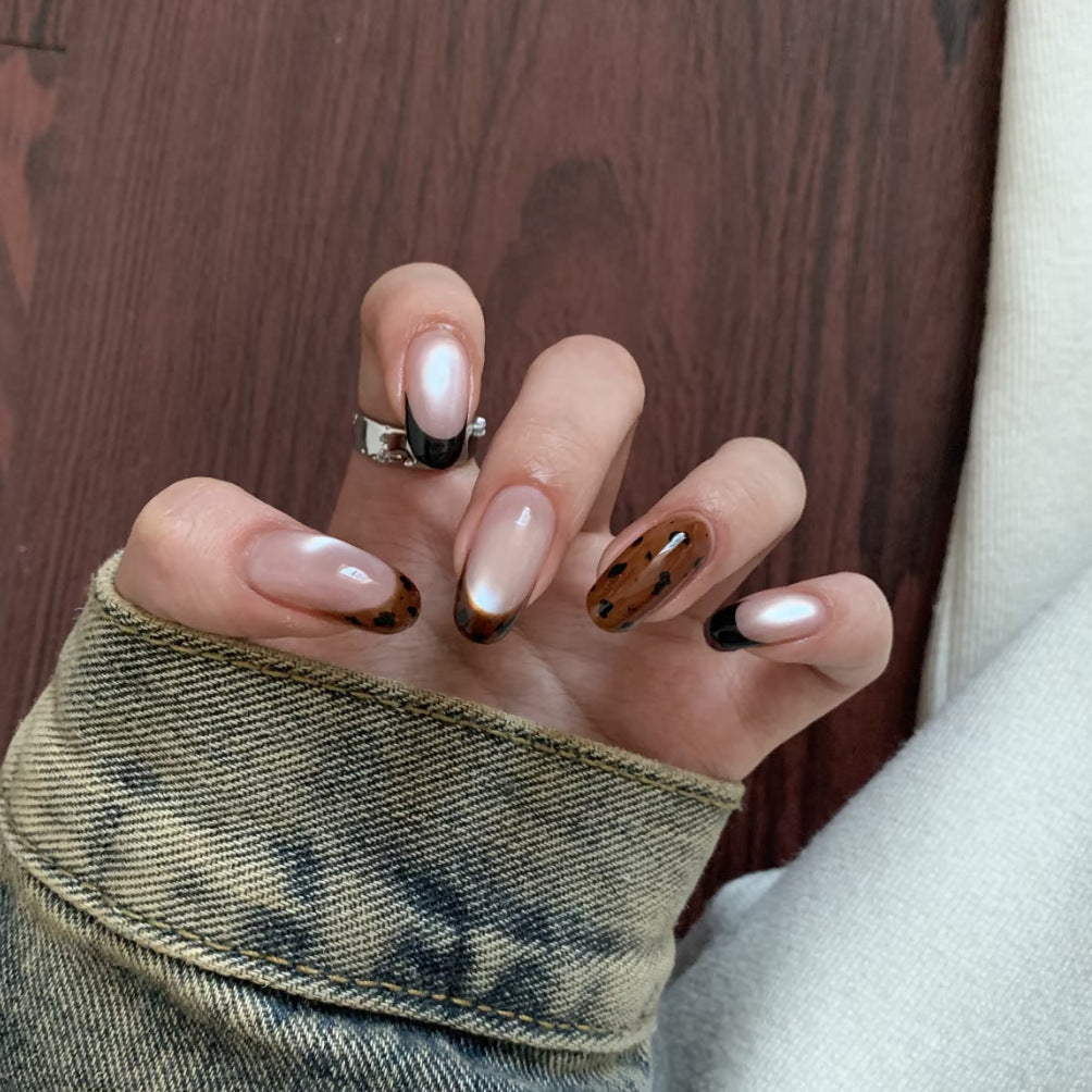 Artistic Ombre Press-On Nails with Creative Patterns Bowlift