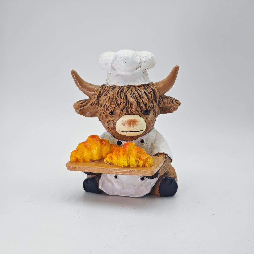 Decorative Highland Cattle Figure in Chef Outfit Bowlift