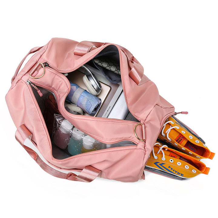Sporty travel bag with practical outer pockets Bowlift