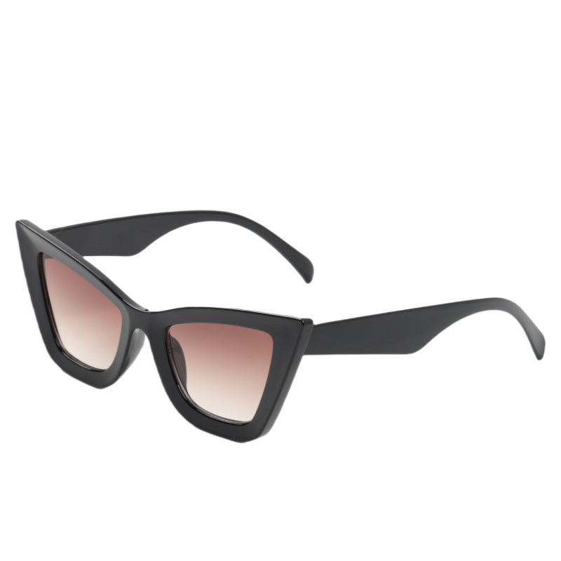 Women fashion forward Cat-Eye sunglasses Bowlift
