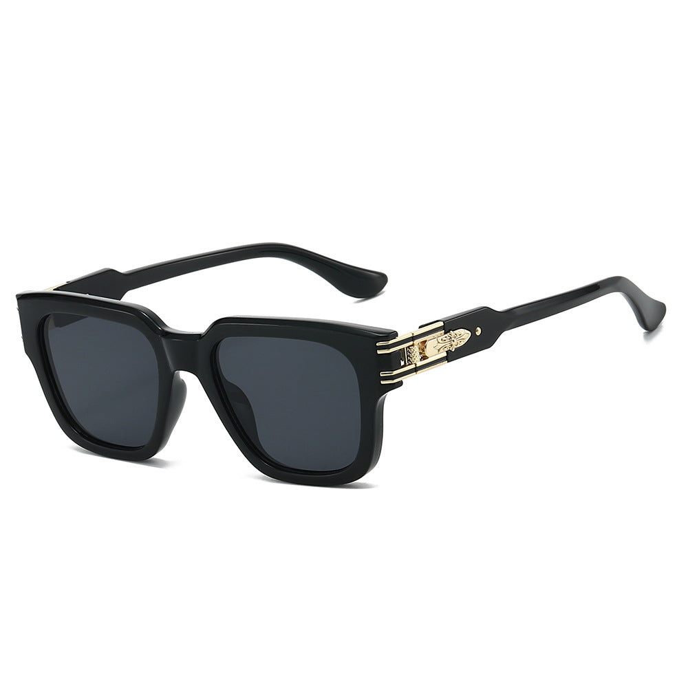 Retro-Inspired Bold Frame Sunglasses Bowlift