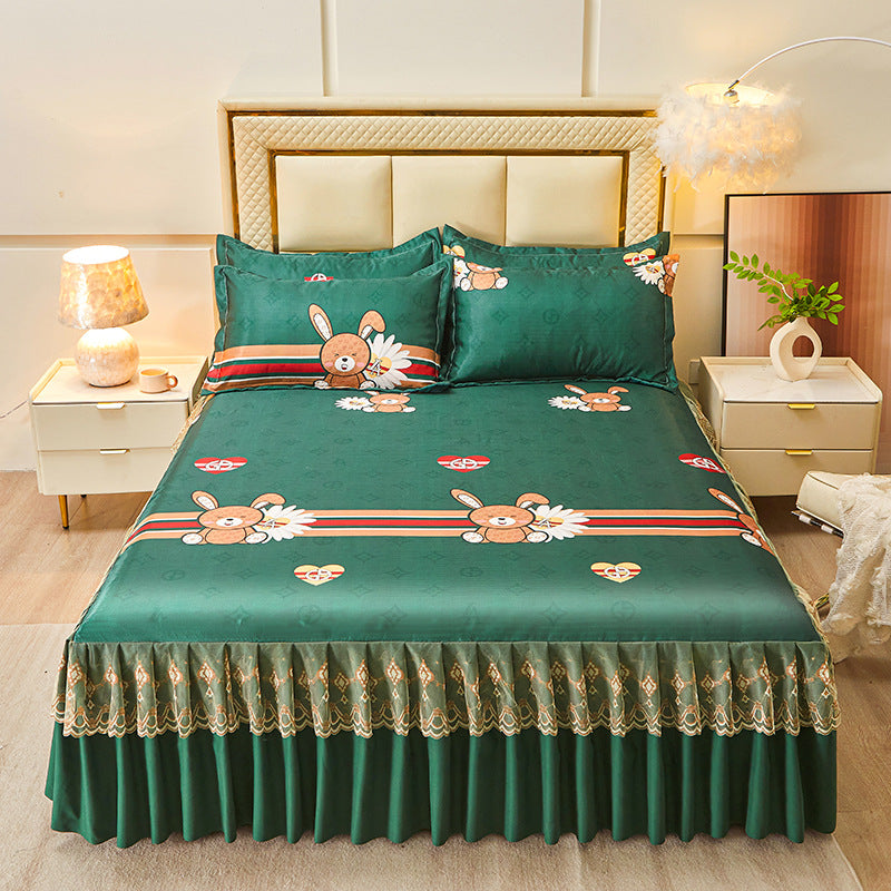 Ladies daybed cover with playful bear motif Bowlift