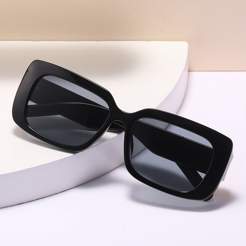 Women's Oversized Sunglasses with Luxurious Transparent Frame Bowlift
