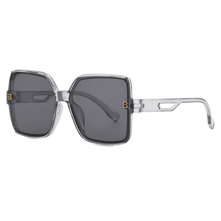 Women's fashionable oversized sunglasses with extravagant accents Bowlift