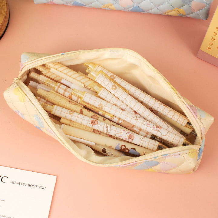 Quilted Heart Pattern Pencil Case Bowlift