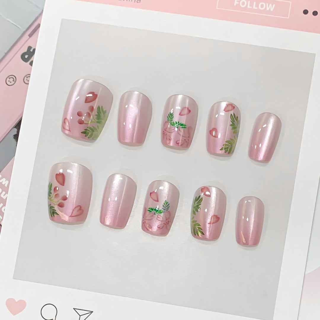 Artistic artificial nails with floral motifs Bowlift