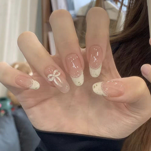 Press-On Nail Art Set with Elegant Bow and French Tip Design Bowlift