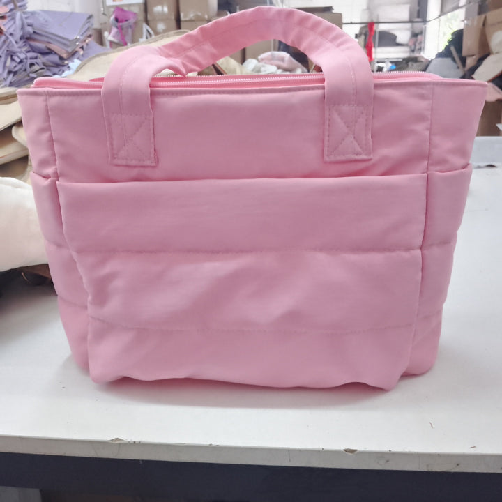 Stylish and Spacious Tote Bag with Insulated Inner Layer Bowlift