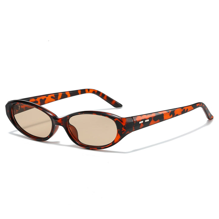 Sleek Retro-Inspired Oval Sunglasses Bowlift