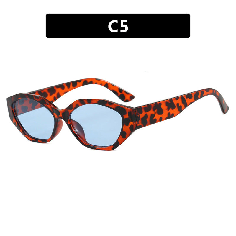 Women's stylish sunglasses in modern geometric design with protective UV filter Bowlift