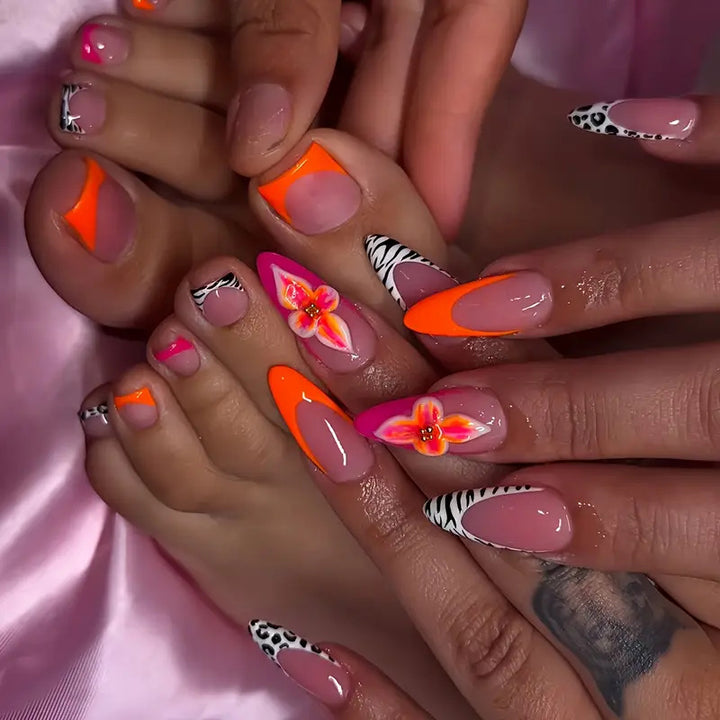 Artistic Floral and Abstract Press-On Nail Set Bowlift