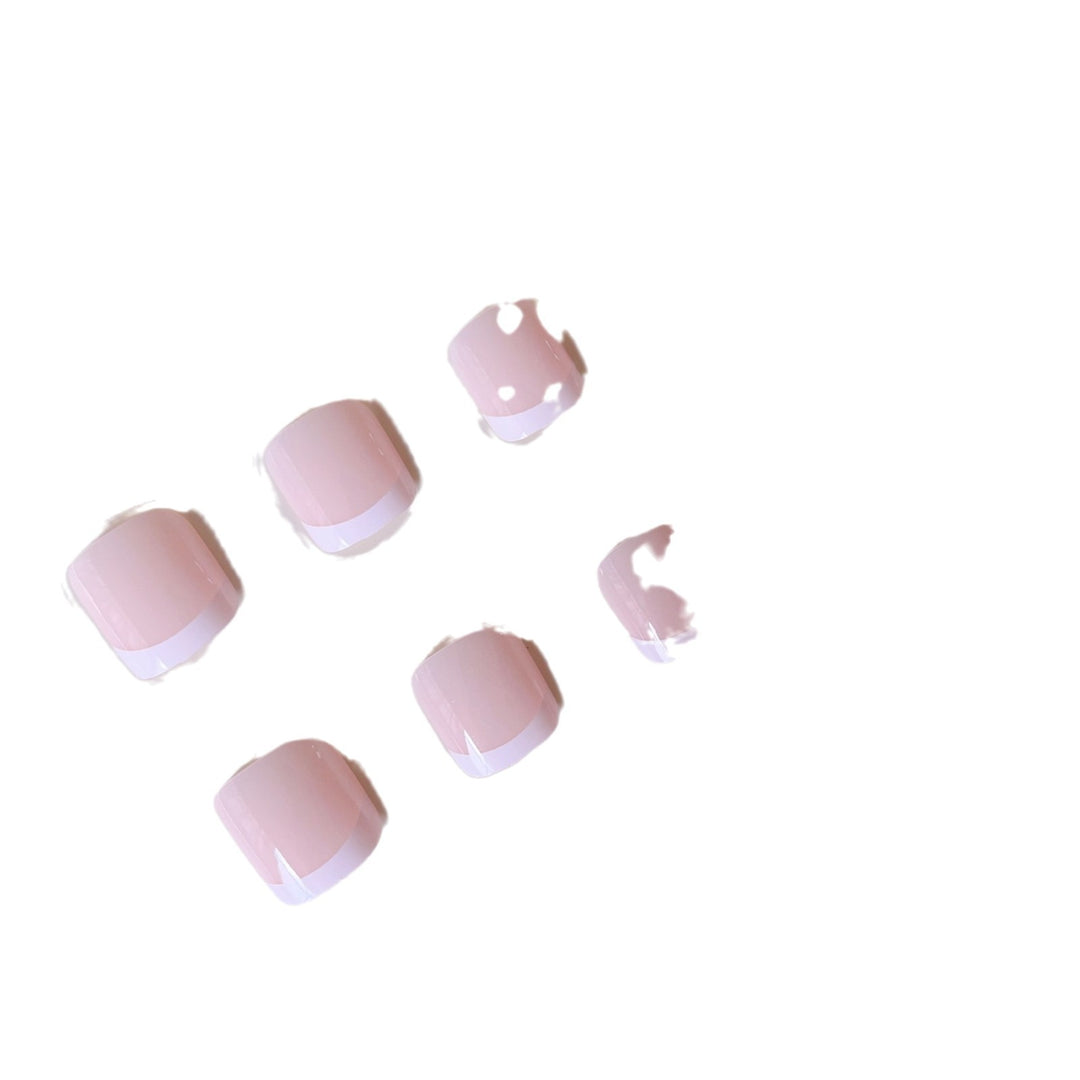 Decorative Press-On Toenails with Elegant Accents Bowlift