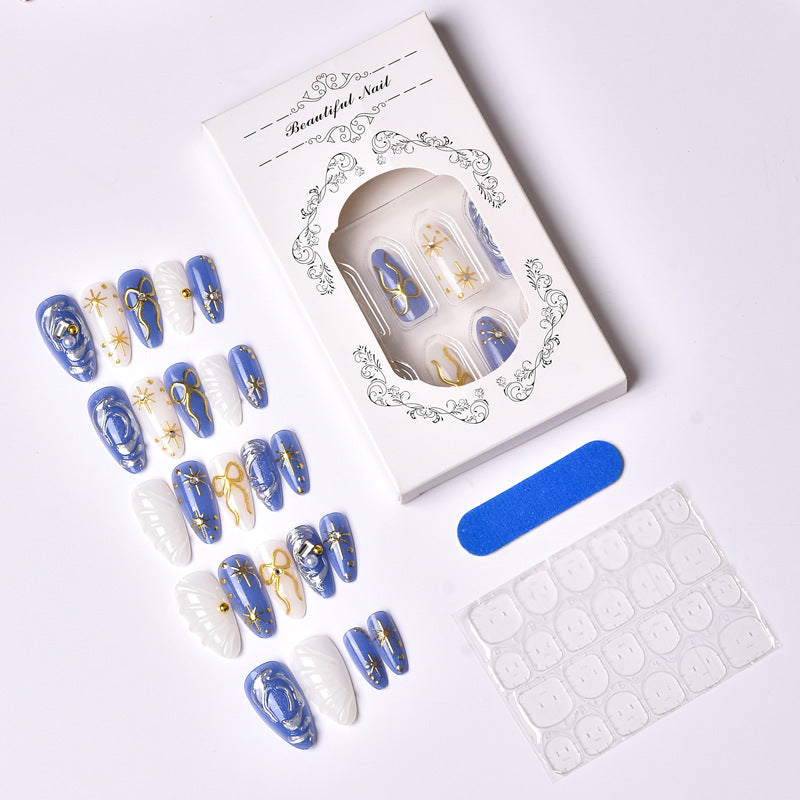 Artfully designed nail set Bowlift