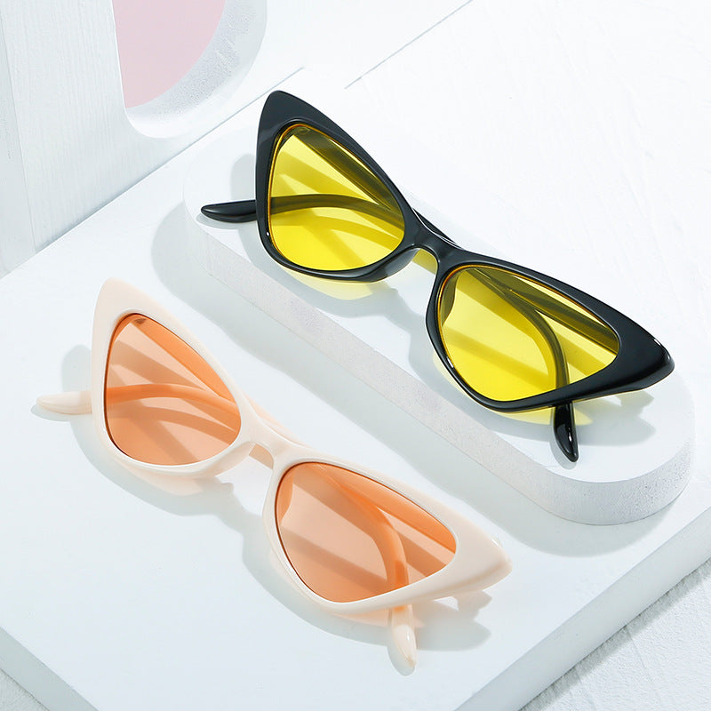 Ladies cat-eye sunglasses by Bowlift