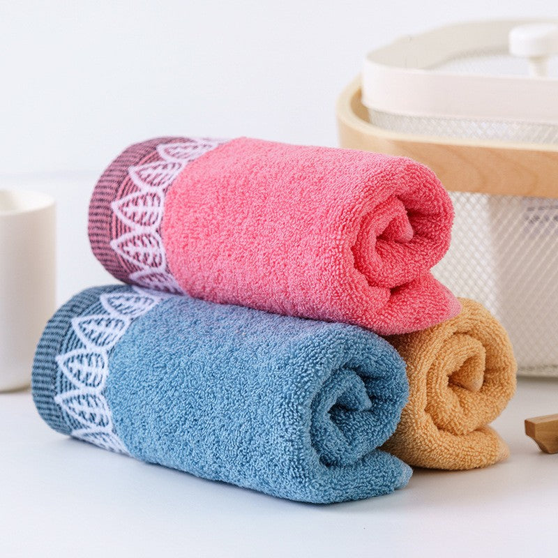 Women Cotton Bath Towel with Fine Border Bowlift