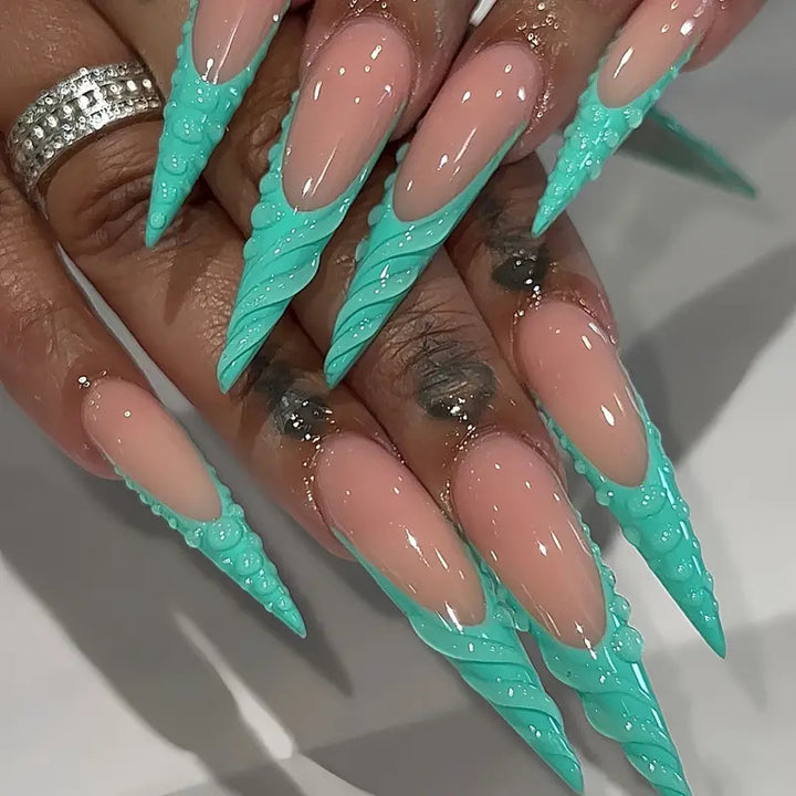 Unique 3D Shell-Inspired Press-On Nail Art Bowlift