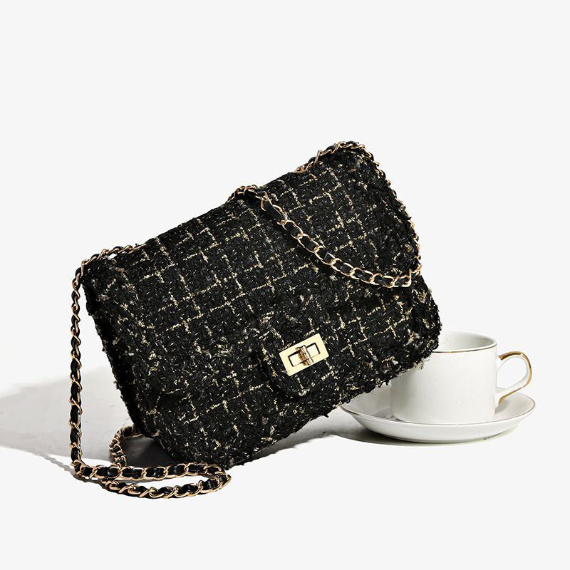 Textured Chain Strap Shoulder Bag Bowlift