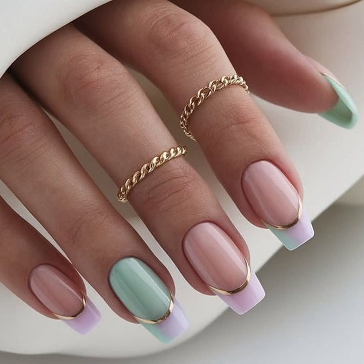 French Tip Acrylic Nail Art Design Bowlift