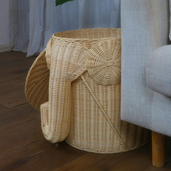 Playful laundry basket in elephant design Bowlift