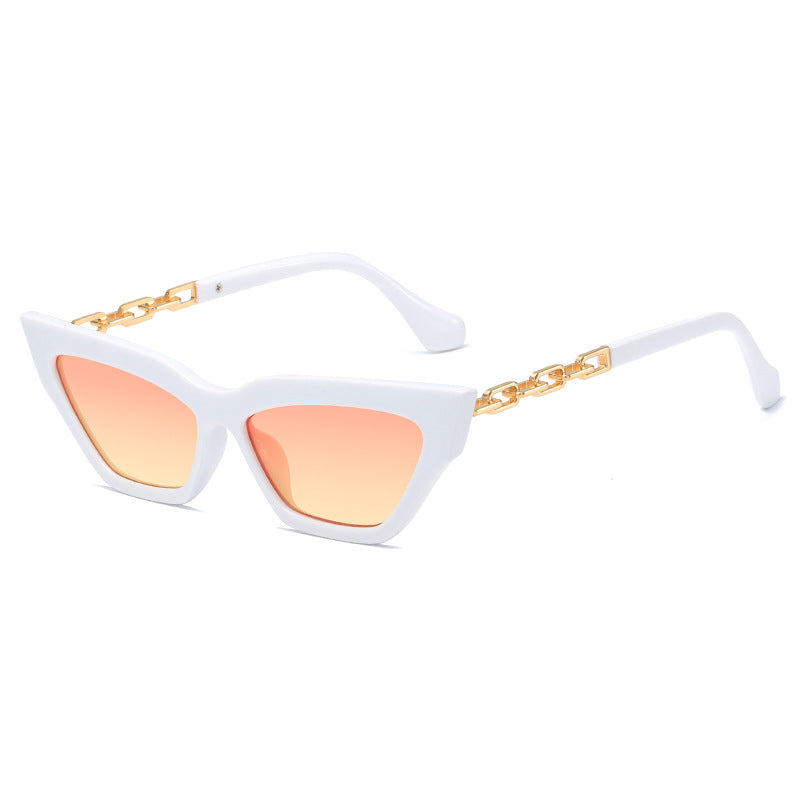 Women edgy cat-eye sunglasses with golden details Bowlift