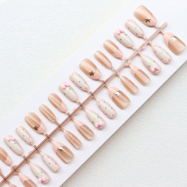 Elegant Minimalist Press-On Nail Set Bowlift