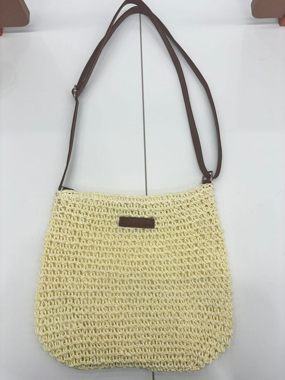 Handcrafted Embracing Shoulder Bag Bowlift
