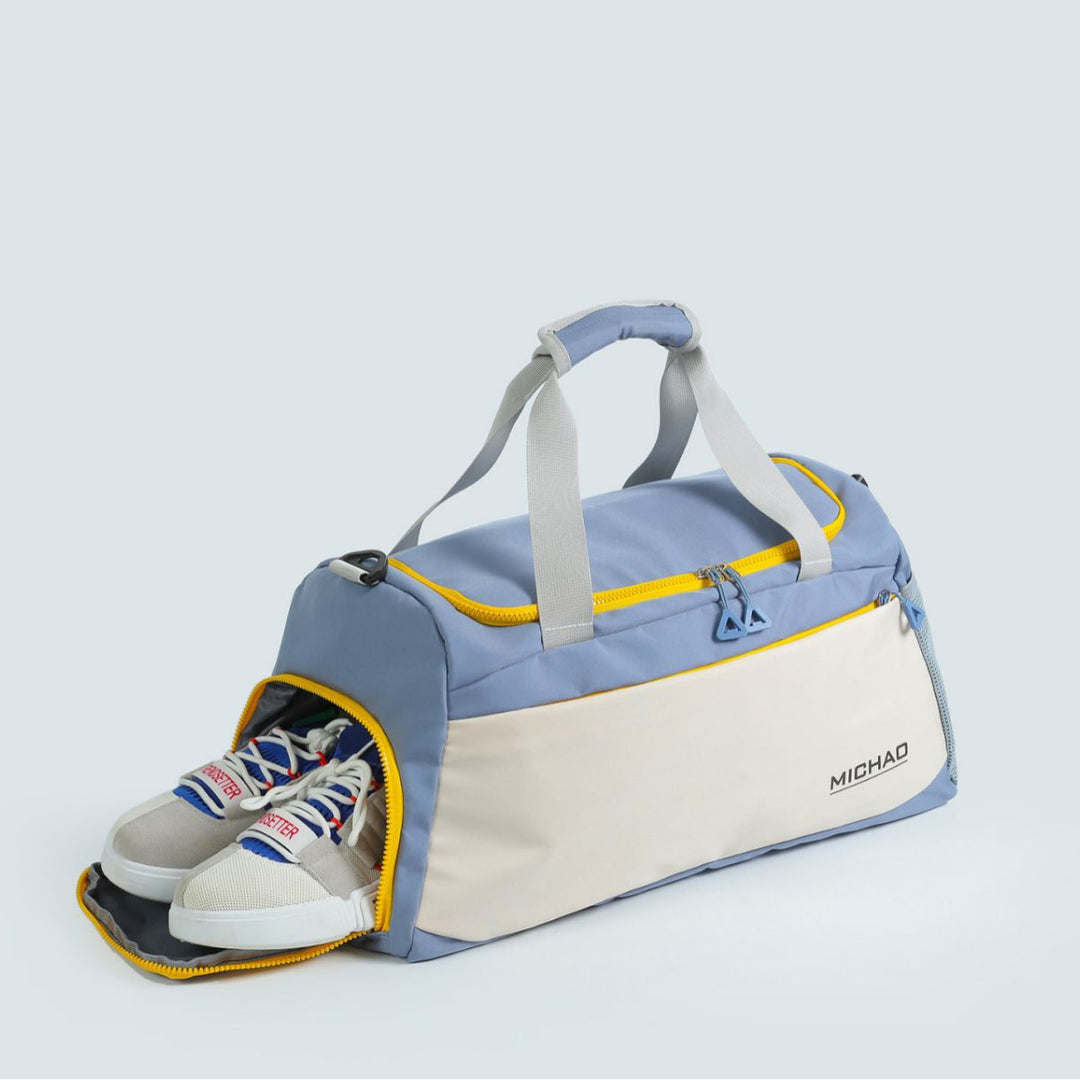 Sporty Travel Bag With Practical Compartments Bowlift