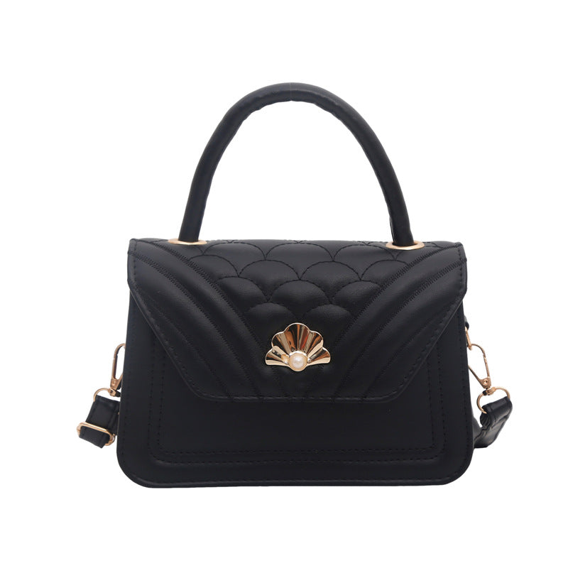 WoElegant Quilted Shoulder Bag Bowlift