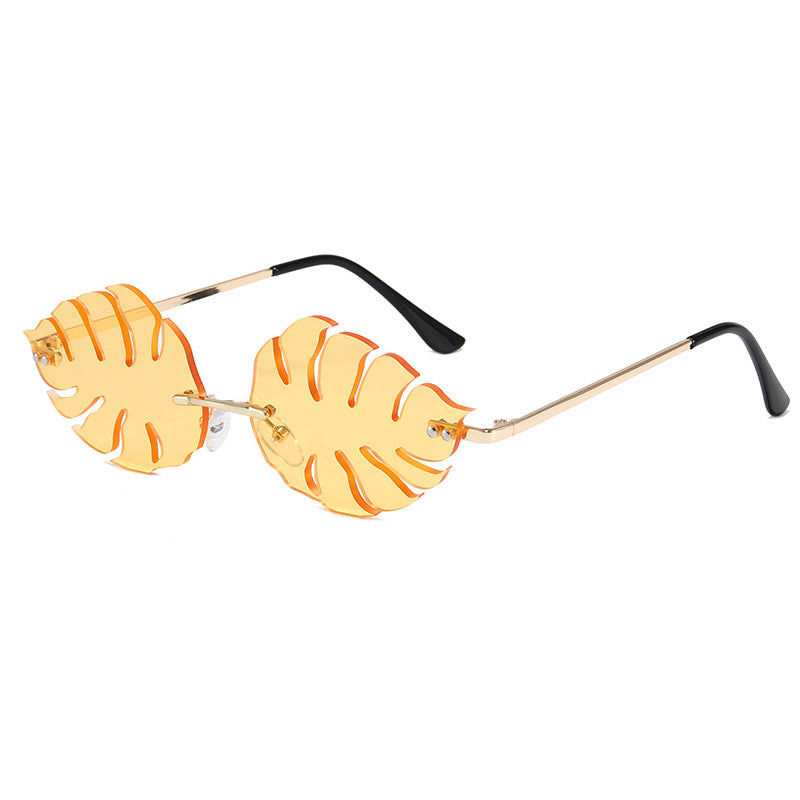Ladies fashionable sunglasses with striking leaf design Bowlift