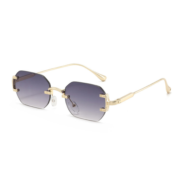 Ladies geometric sunglasses with luxurious metal frame and protective UV filter Bowlift
