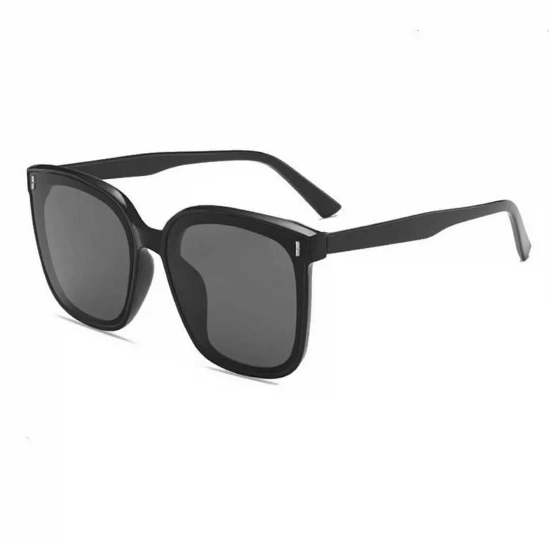 Fashion-Forward Oversized Butterfly Sunglasses Bowlift