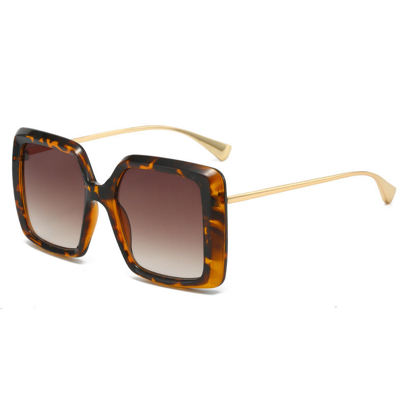 Women's oversized sunglasses with stylish geometric design Bowlift