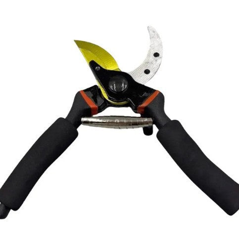 Ergonomic bypass pruning shears with cushioned non-slip handles Bowlift