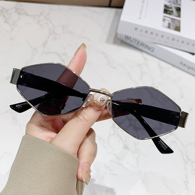 Women's Geometric Cat-Eye Sunglasses Bowlift