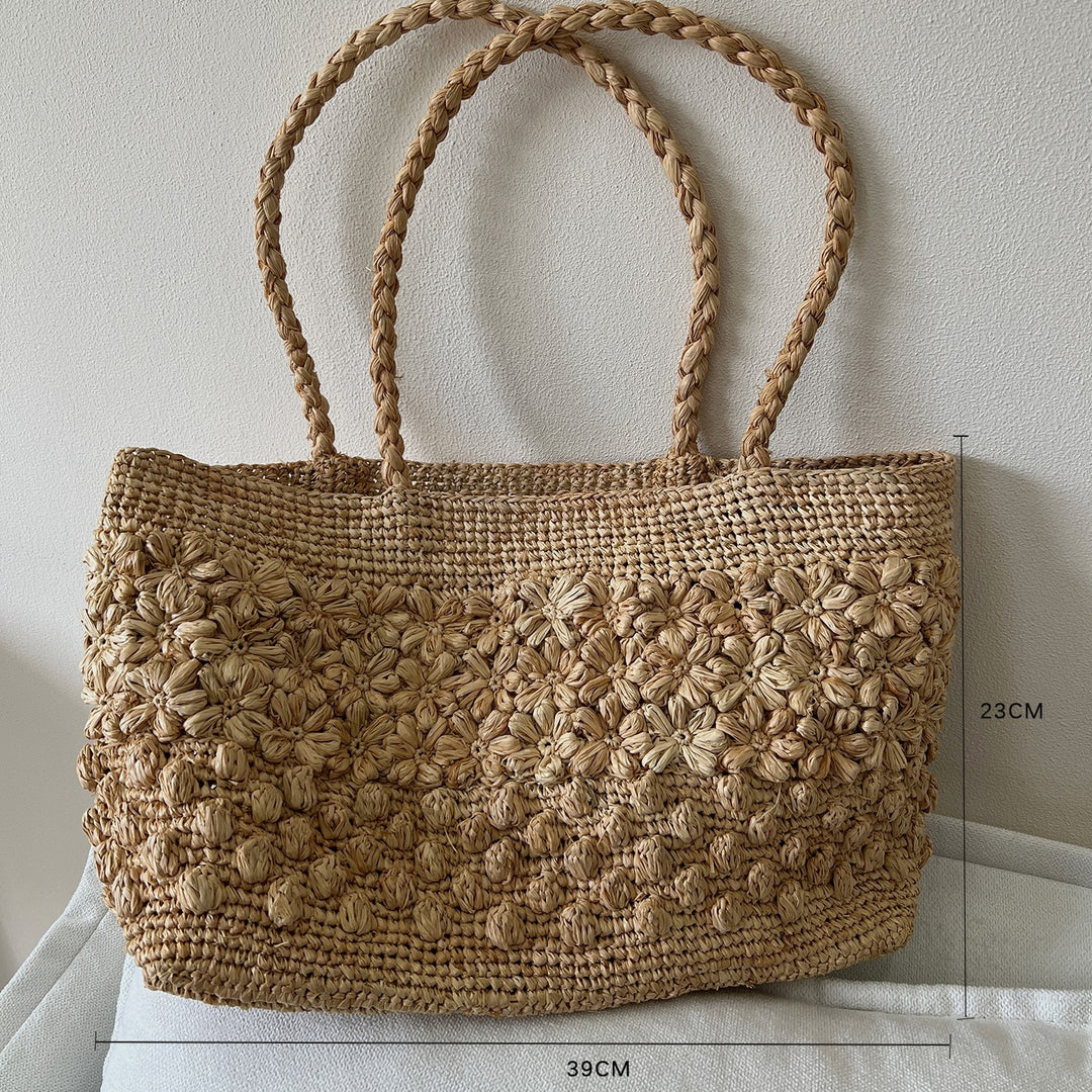 Handmade straw bag with fashionable striped pattern Bowlift