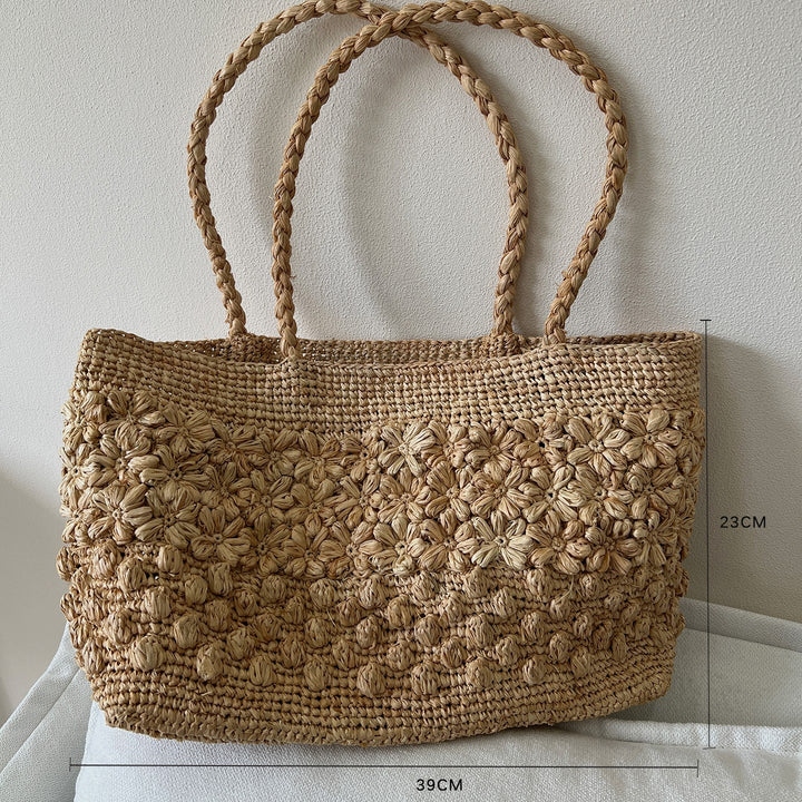 Handmade straw bag with fashionable striped pattern Bowlift