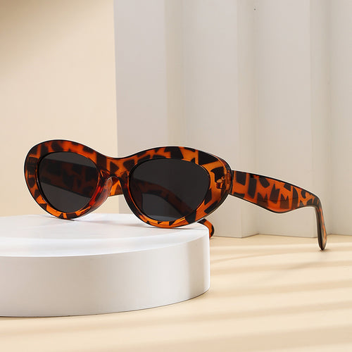 Ladies' fashionable sunglasses in elegant cat-eye style Bowlift