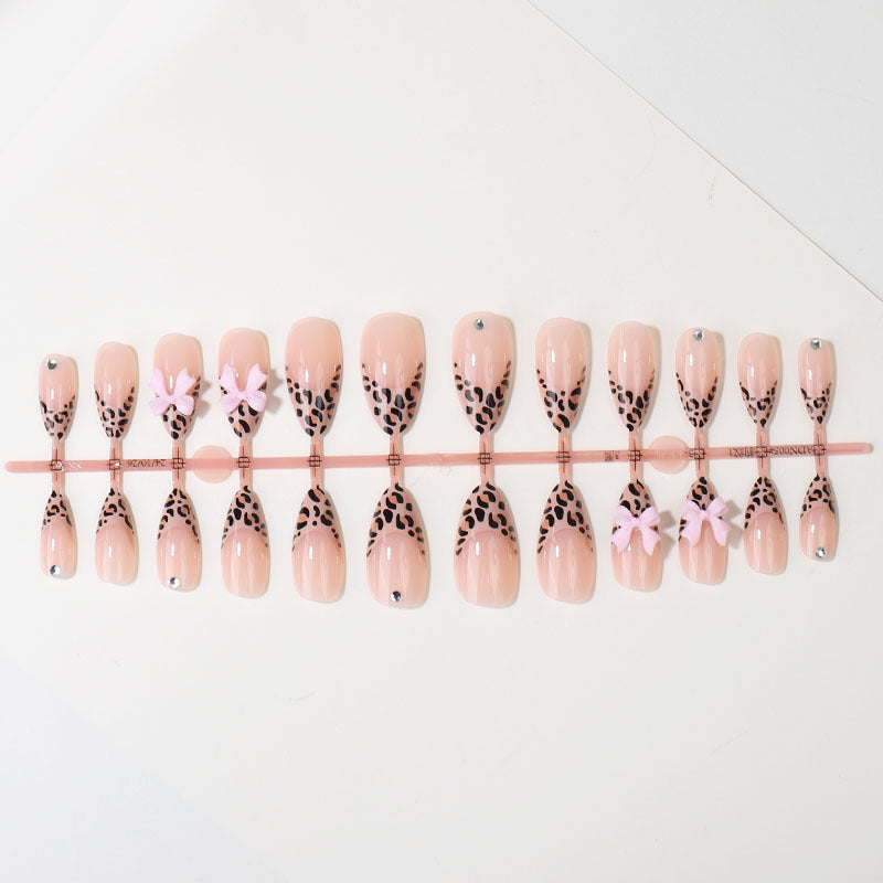 Stylish Animal Print Press-On Nail Tips Bowlift