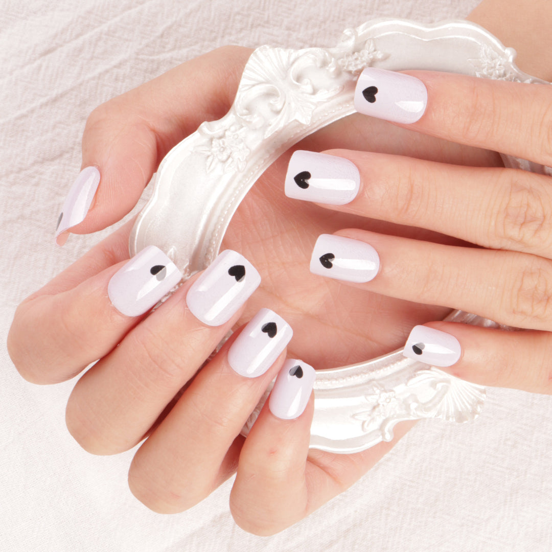 Heart-Embellished Press-On Nail Set Bowlift