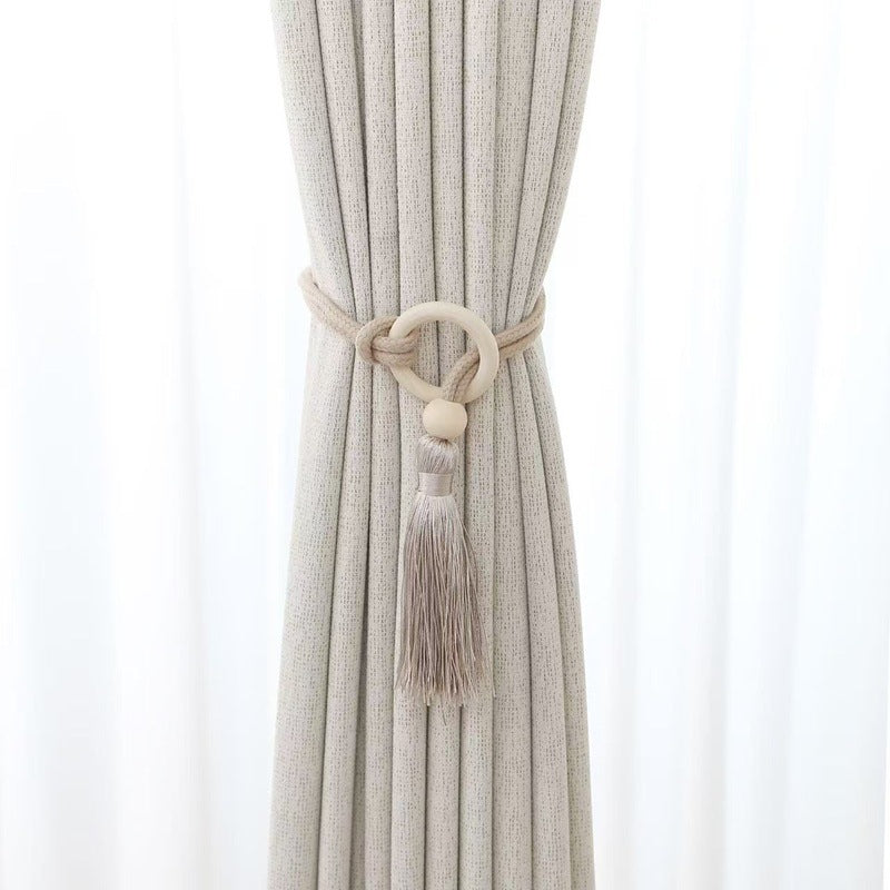 Elegant curtain tieback with tassels Bowlift