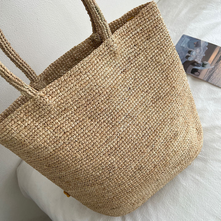 Handmade straw bag with floral embroidery design Bowlift