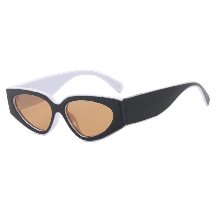 Women's Cat-Eye Sunglasses with Extravagant Design and Protective UV Filter Bowlift
