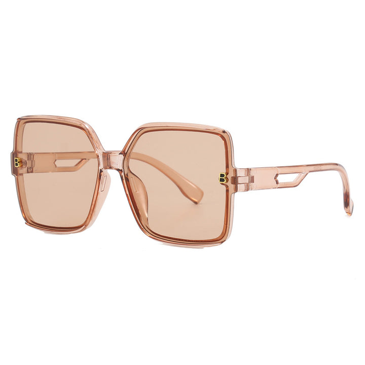 Women's fashionable oversized sunglasses with extravagant accents Bowlift