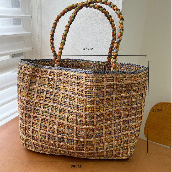 Handcrafted knitted bag with floral design Bowlift