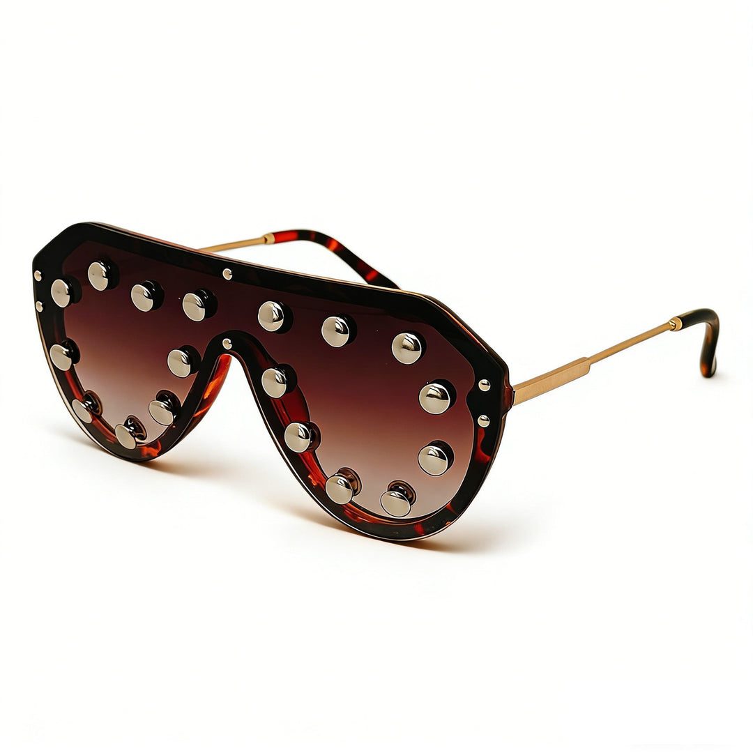 Ladies trendy sunglasses with striking metal elements Bowlift