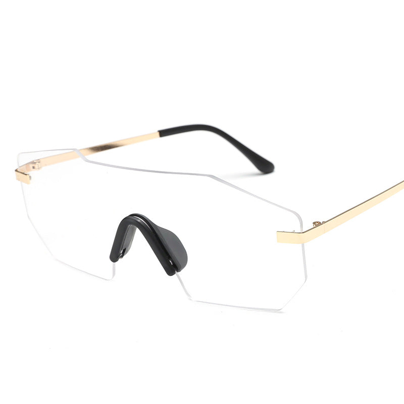 Women's oversized sunglasses in futuristic design Bowlift