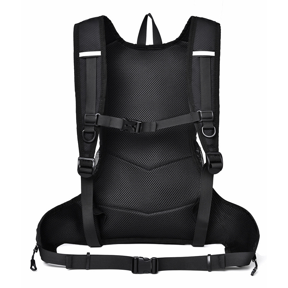 Hydration-Focused Adventure Daypack Bowlift