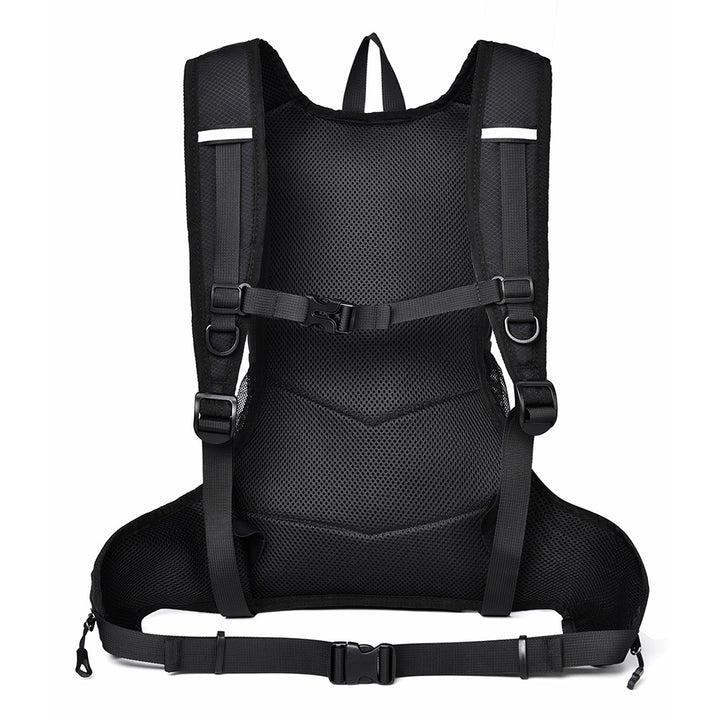 Hydration-Focused Adventure Daypack Bowlift