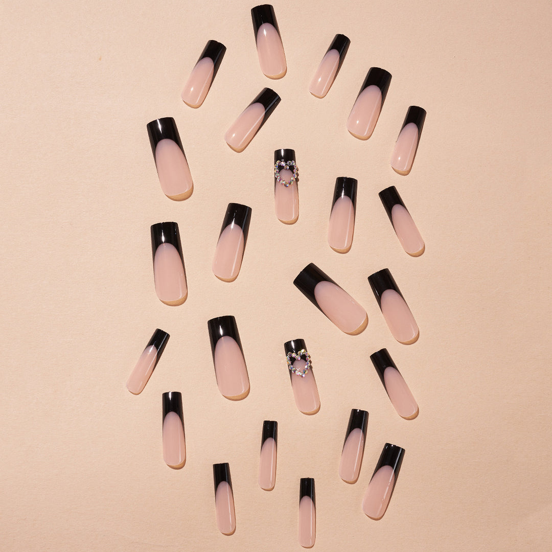 Nail art set with glamorous 3D decorations Bowlift